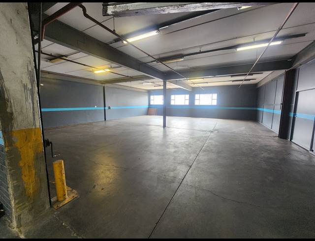 24,910M² WAREHOUSE TO LET IN WADEVILLE